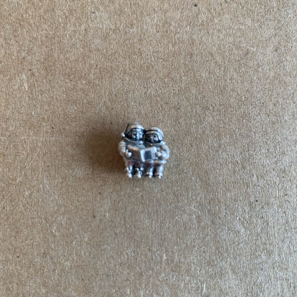 Pandora Carolers Charm - Picture 4 of 4